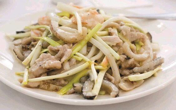 H20. Sautéed Shredded Seafood and Pork